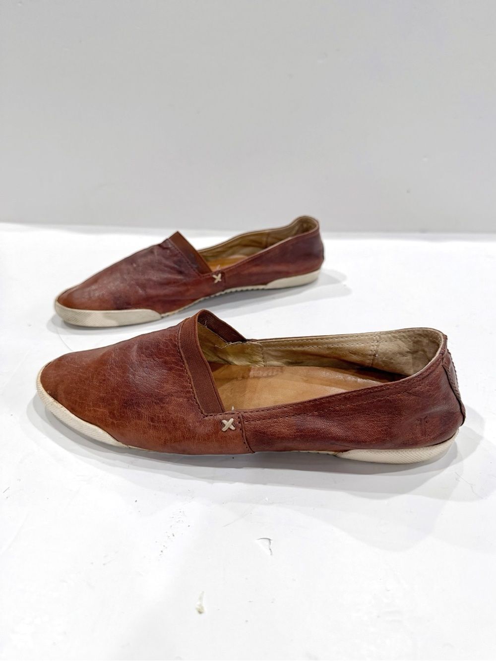 Frye Women 8.5 M Brown Leather Slip On Flats Loafers Boho Casual